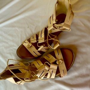 Women sandals